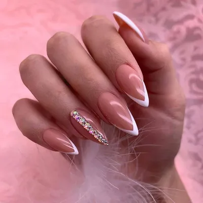 Коррекция френч + стразы - Студия красоты \"NailsProfi\"