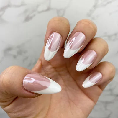 French Tip Nails 2024: Redefining Elegance with Timeless Designs! 💅✨ | by  Nailkicks | Dec, 2023 | Medium