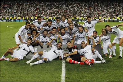 Игроки Real Madrid редакционное стоковое изображение. изображение  насчитывающей профессионал - 29484044