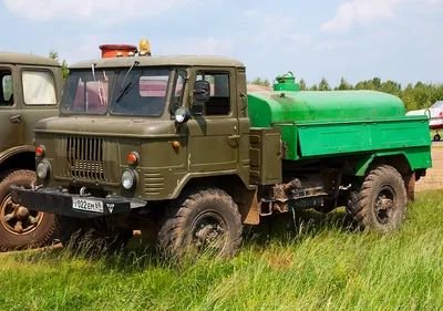 GAZ-66 | The GAZ-66 is a Russian 4x4 all-road (off road) mil… | Flickr