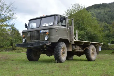 File:GAZ-66 truck in Vrachesh, Botevgrad municipality, Bulgaria 05.jpg -  Wikimedia Commons