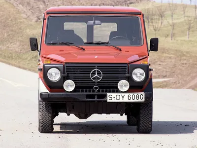 Квадратные фары на Гелендваген - Mercedes Gelandewagen W463 - RED STAR