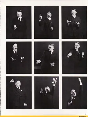 Адольф Гитлер с офицерами у карты в ходе учений на полигоне Мунстерлагер —  военное фото