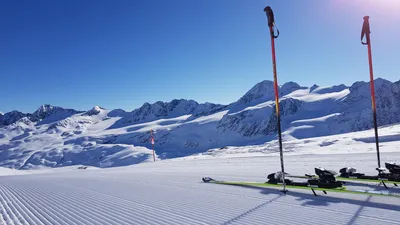Горные лыжи. Спортсменка, зима, лыжник, спорт х - Обои для рабочего стола
