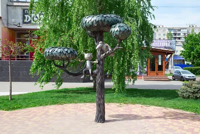 Планета-город Воронеж, на красивом …» — создано в Шедевруме