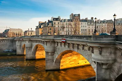 Париж - столица Франции» — создано в Шедевруме
