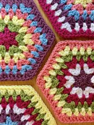 Granny Hexagons | The Crochet Swirl