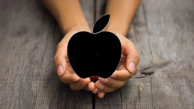 Почему у компании Apple на логотипе изображено надкусанное яблоко |  ТехноКонтент | Дзен
