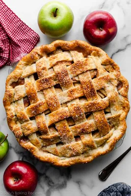 Apple Pie Recipe with the Best Filling (VIDEO) - NatashasKitchen.com