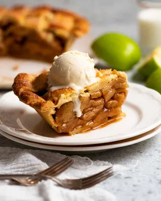 Slow Cooker Apple Butter Recipe | My Baking Addiction