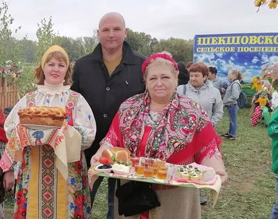 Урок-ярмарка русского языка в 5-м классе \"Покупай поскорей и полтину не  жалей!\"