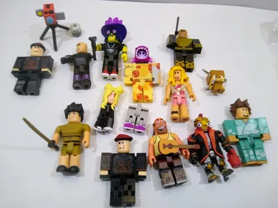 Roblox Toys With Codes Action Figures Lot Of 17 Celebrity Figure Pack New  Unused | eBay
