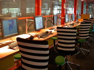 Интернет-кафе - это что такое, бизнес-план, как открыть интернет-кафе с  нуля, оборудование, персонал, недвижимость, доходы и расходы