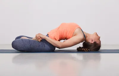 Утренняя йога для начинающих: комплекс упражнений для гибкости тела