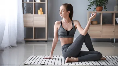 Все о йоге. Почему она популярна? Как выбрать йога упражнения для  начинающих и какой эффект ожидать от регулярной практики?