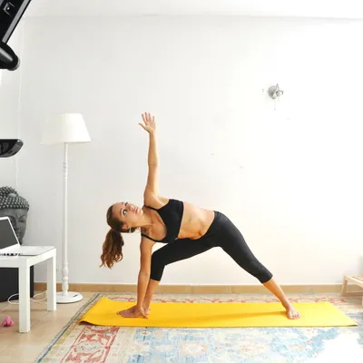 Хатха йога: видео упражнения в домашних условиях | ТОТ йога центр |  Йогатерапия | Дзен