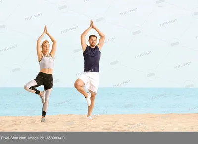 studiorevolutionsd.com | Позы для йоги в паре, Парная йога, Йога челлендж