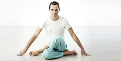 Йога для начинающих от боли в спине: упражнения для спины