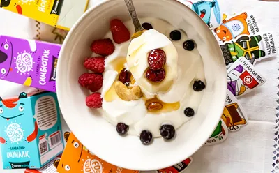 Йогурт для питания детей раннего возраста питьевой «Лесная ягода» с  бифидобактериями — Беллакт