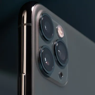 iPhone 11 Pro Max Review: Come for the Cameras, Stay for the Battery |  Digital Trends