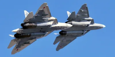 Передовой российский истребитель Су-75 Checkmate сделали похожим на  западные перспективные истребители шестого поколения