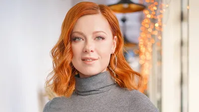 Юлия Савичева анонсировала сольную песню «Девочка»