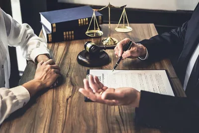 Юридические услуги физическим лицам: нужно ли обращаться к юристу? – статья  от Слинько и партнёры