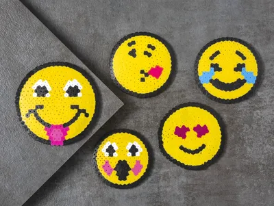 How to Make a Pixel Art Emoji - Mega Voxels