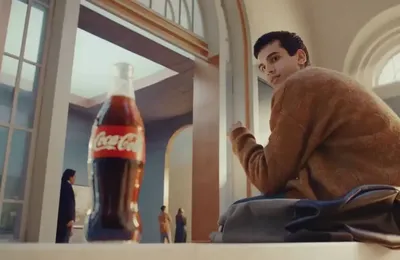 Coca-Cola выпустила рекламу, сделанную искусственным интеллектом. Видео |  bobruisk.ru