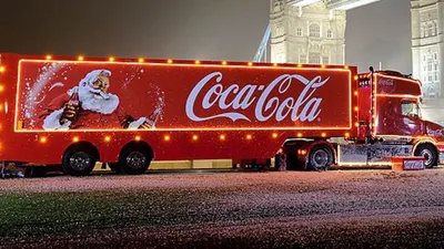 Как появилась легендарная реклама Кока-Колы с грузовиками? - Аксолот |  Boosty
