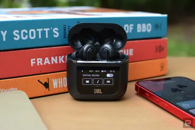 JBL Tour Pro 2 review: These earbuds have their own screen | CNN Underscored