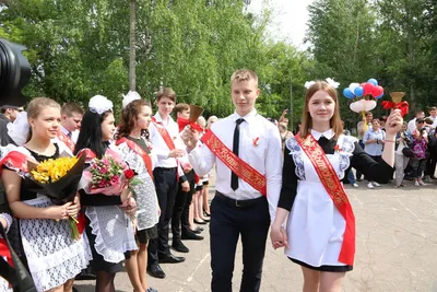 Последний звонок прозвенел для выпускников Усть-Майской школы Якутии — Улус  Медиа