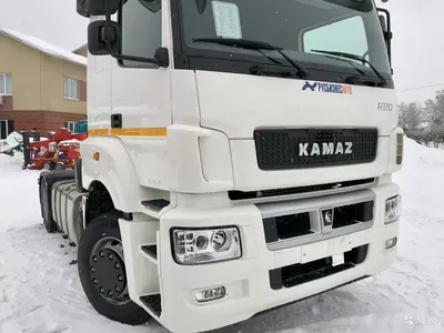 Купить масштабную модель грузовика КАМАЗ-5490 белый, масштаб 1:43 (SSM)
