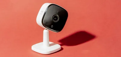 Обзор купольной камеры видеонаблюдения Ivideon Dome с Wi-Fi и Ethernet для  помещений – блог Ivideon