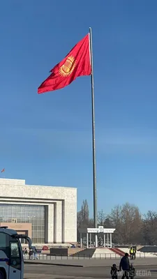 Политолог назвал флаг России символом борьбы народов за справедливость:  Регионы: Россия: Lenta.ru
