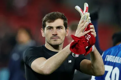 Икер Касильяс (Iker Casillas) биография вратаря, фото, личная жизнь и его  жена 2024 | Узнай Всё