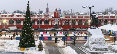 ГУМ-Каток на Красной площади открыл свой 16-й сезон! - 古姆商场最新活动信息