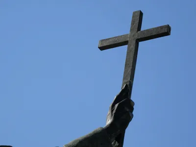 ᐉ Католические кресты – Купить католический крестик на шею в ювелирном  магазине AURUM