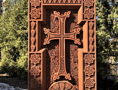 🇦🇲 Армянский крест «Хачкар» ▫️Армянский крест символизирует символ жизни  в отличии от православных или католических крестов. Он… | Instagram