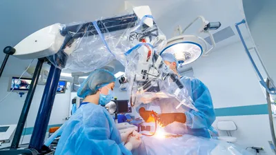 врач делает операцию операционная хирургия хирургический свет PNG ,  сообщество помощников клипарт, два доктора делают операцию, операция PNG  картинки и пнг PSD рисунок для бесплатной загрузки
