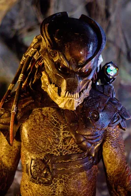 Predator Jungle Hunter with LED 1:4 Scale Action Figure