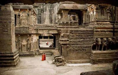 ХРАМЫ ИНДИИ ⠀ В Индии культ храмов, они на каждом шагу и большинство -  индуистские. ⠀ В пантеоне индийских богов - сотни, но основные это… |  Instagram