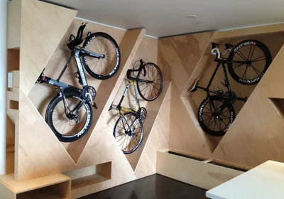 Крепление для велосипеда на стену — купить кронштейн, подставки и крюки для хранения  велосипедов в Москве
