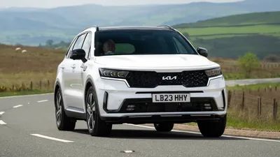 Face-Lifted 2024 Kia Sorento Goes Off-Road With New X-Pro Trim | Cars.com