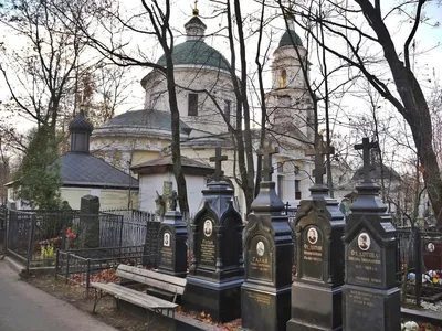 Сложная глинистая почва на Западном кладбище г.Минска