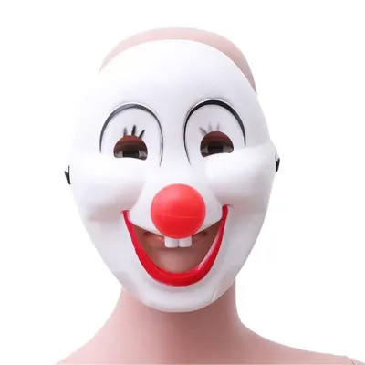 Страшный клоун на темной предпосылке Стоковое Фото - изображение  насчитывающей праздник, испуг: 134320372