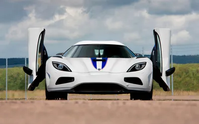 Суперкары Koenigsegg - почему на авто наносят логотип с призраком, какая  связь с авиацией - Men
