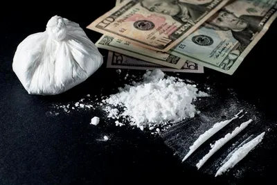 Cocaine: Effects, risks, and managing addiction