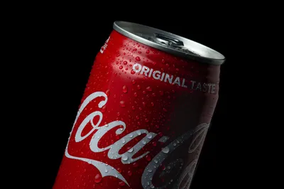 Стеклянная бутылка кока-колы 3D Модель $19 - .3ds .blend .c4d .fbx .ma .obj  .max - Free3D