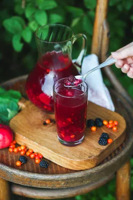 Discover how to make this delightful summer kompot - FOODHEAL